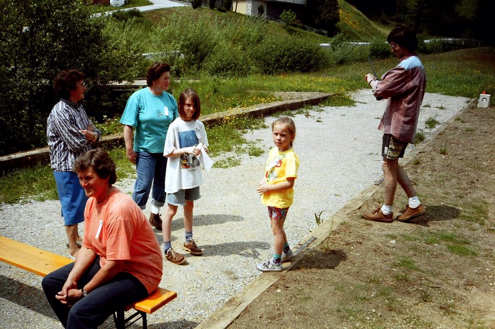 sais1994_00_100.jpg