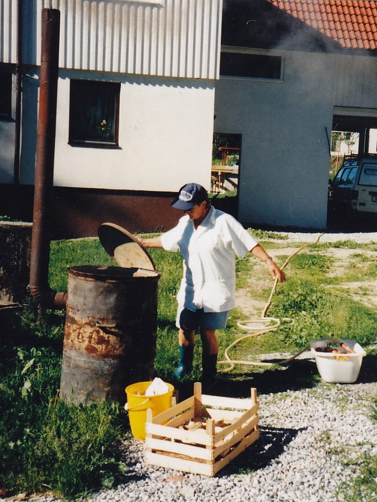 sais1994_00_72.jpg