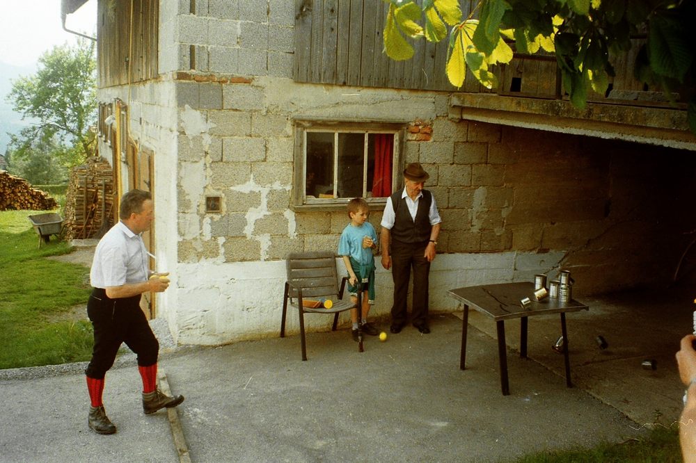 sais1994_00_88.jpg