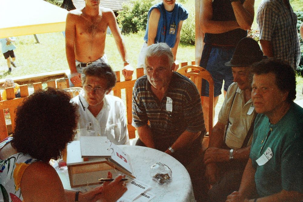sais1994_00_180.jpg