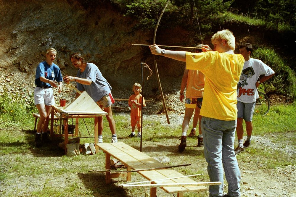 sais1994_00_210.jpg