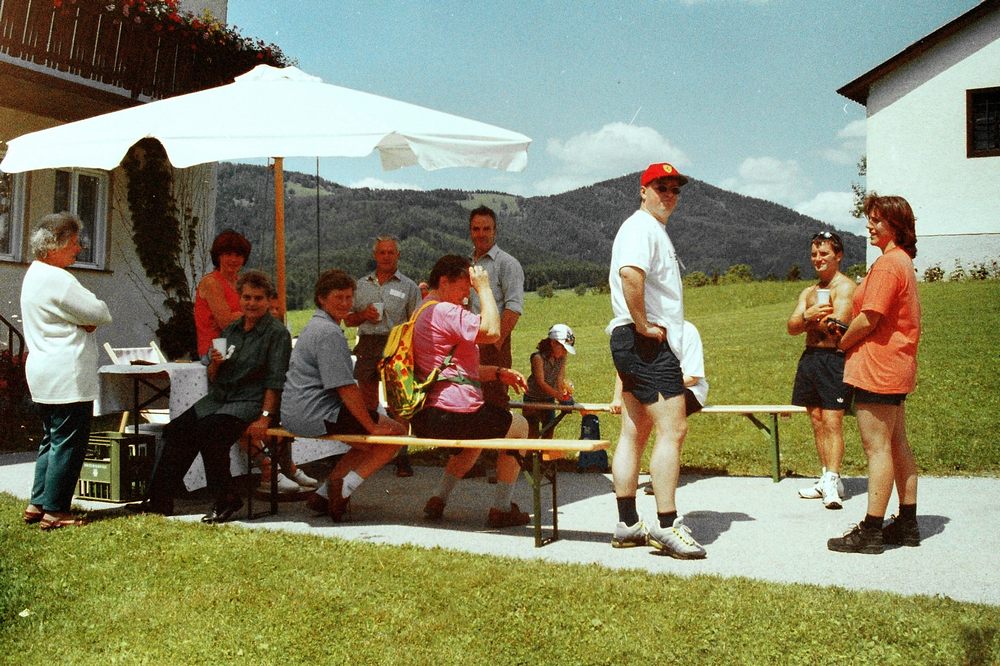 sais1994_00_216.jpg