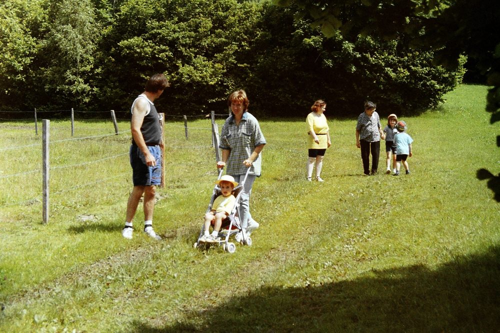 sais1994_00_228.jpg