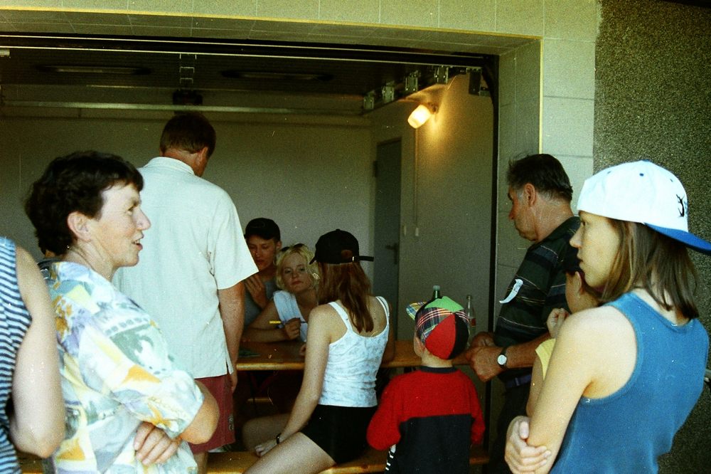 sais1994_00_246.jpg