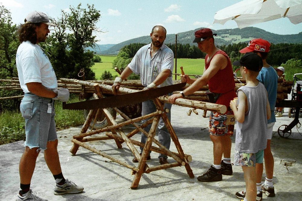 sais1994_00_264.jpg