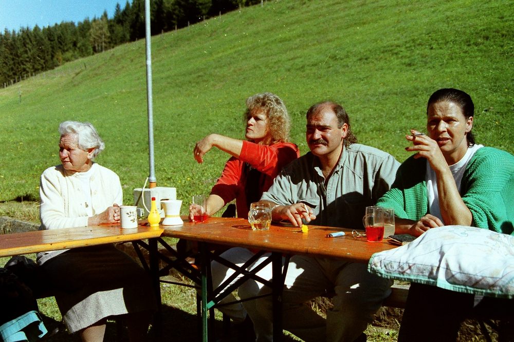 sais1994_00_452.jpg