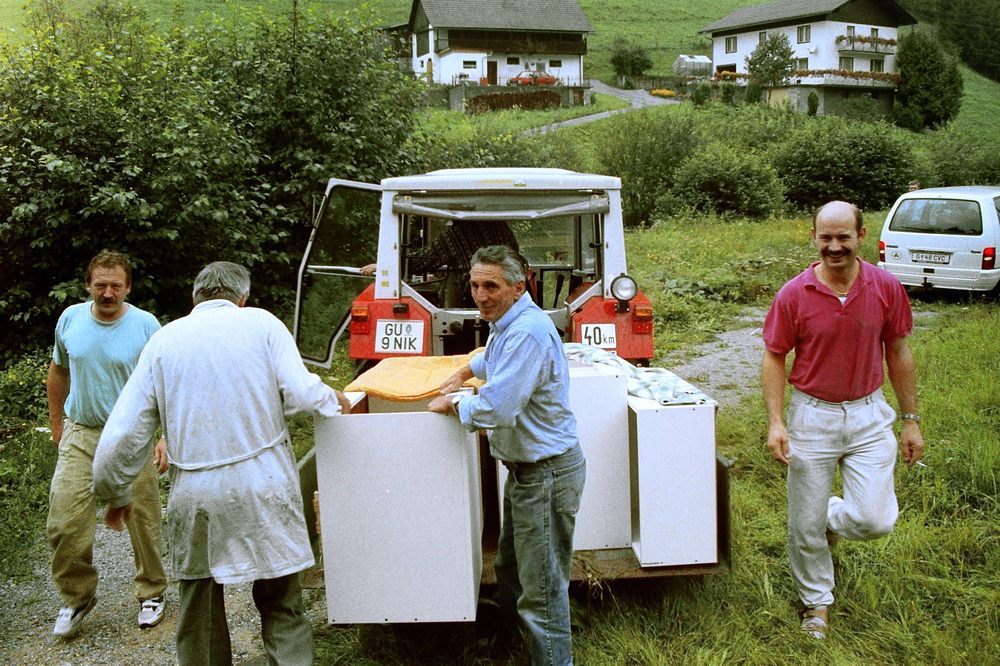 sais1994_00_472.jpg