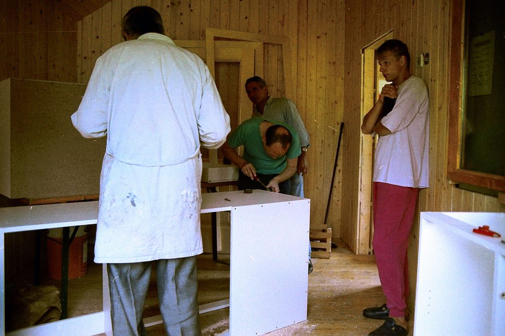 sais1994_00_484.jpg