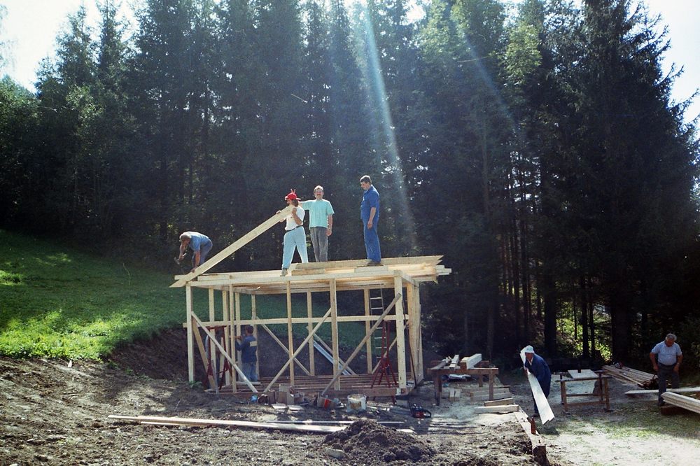 sais1994_00_542.jpg