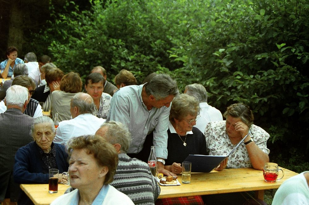 sais1994_00_686.jpg