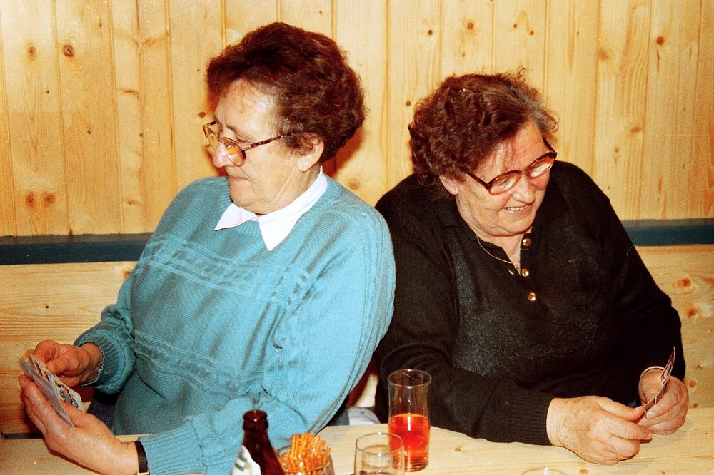 sais1994_00_704.jpg