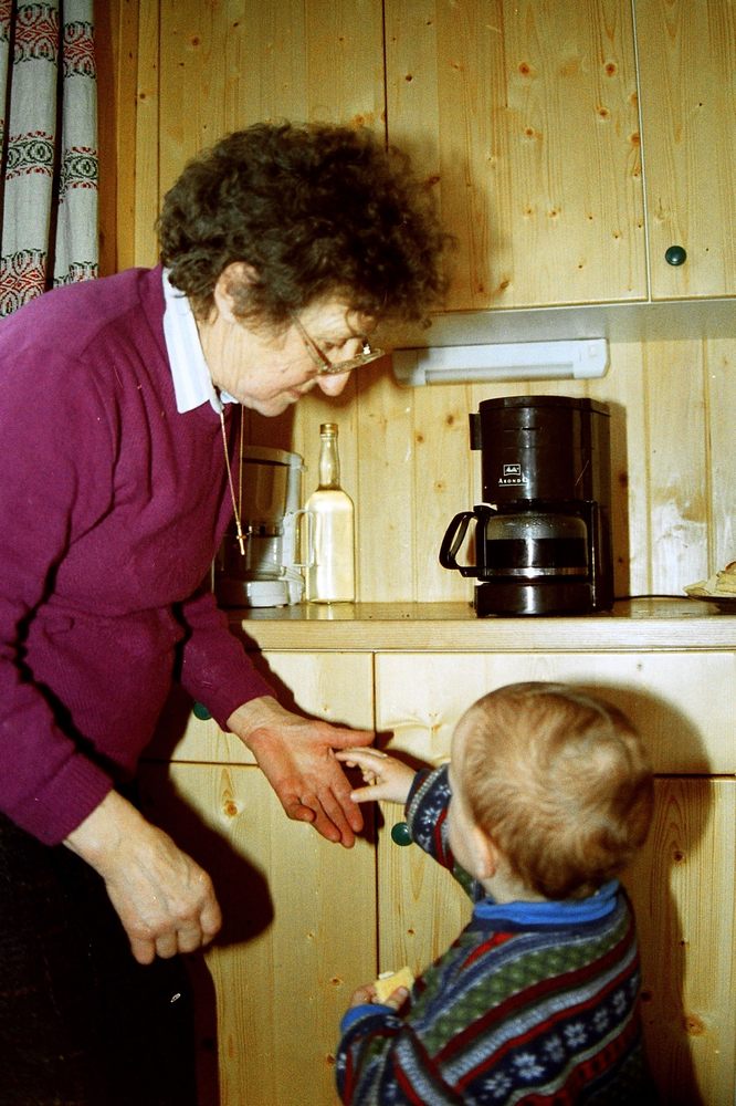 sais1994_00_708.jpg