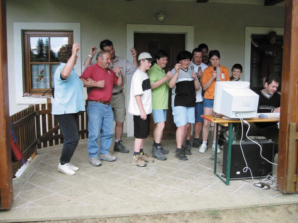sais2001_02_124.jpg