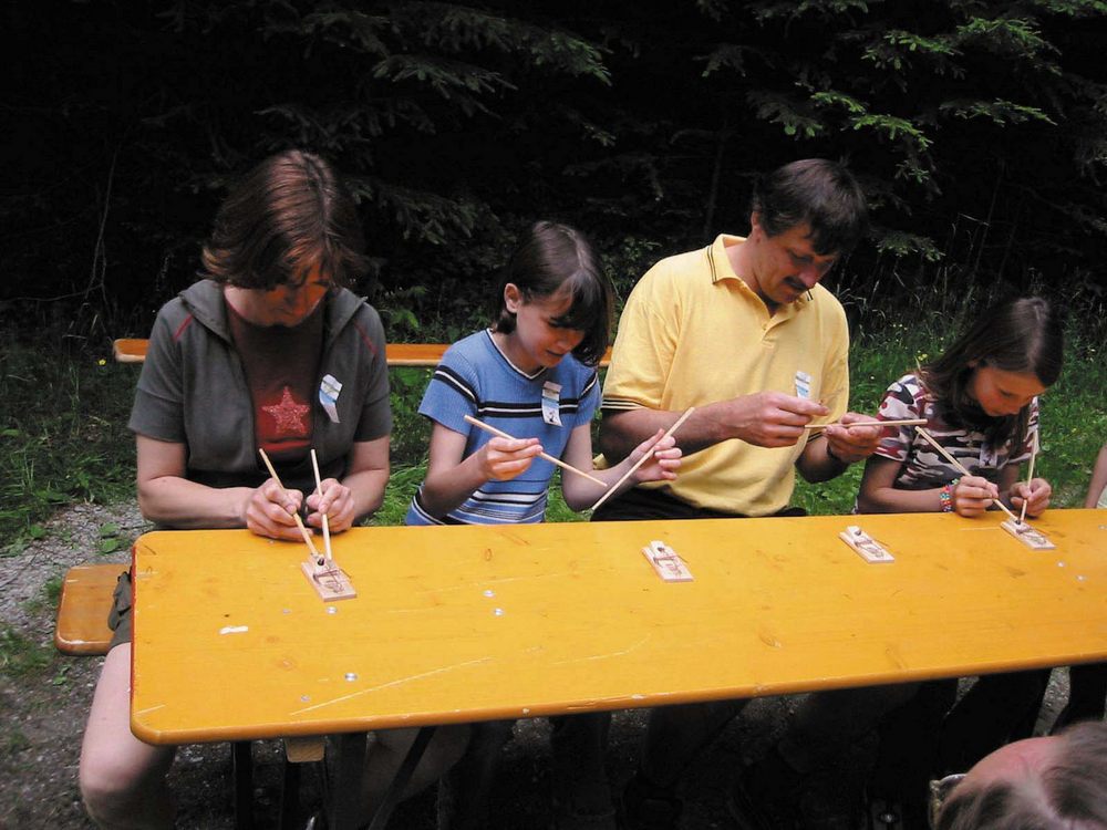 sais2001_02_152.jpg
