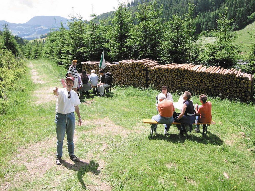 sais2001_02_16.jpg
