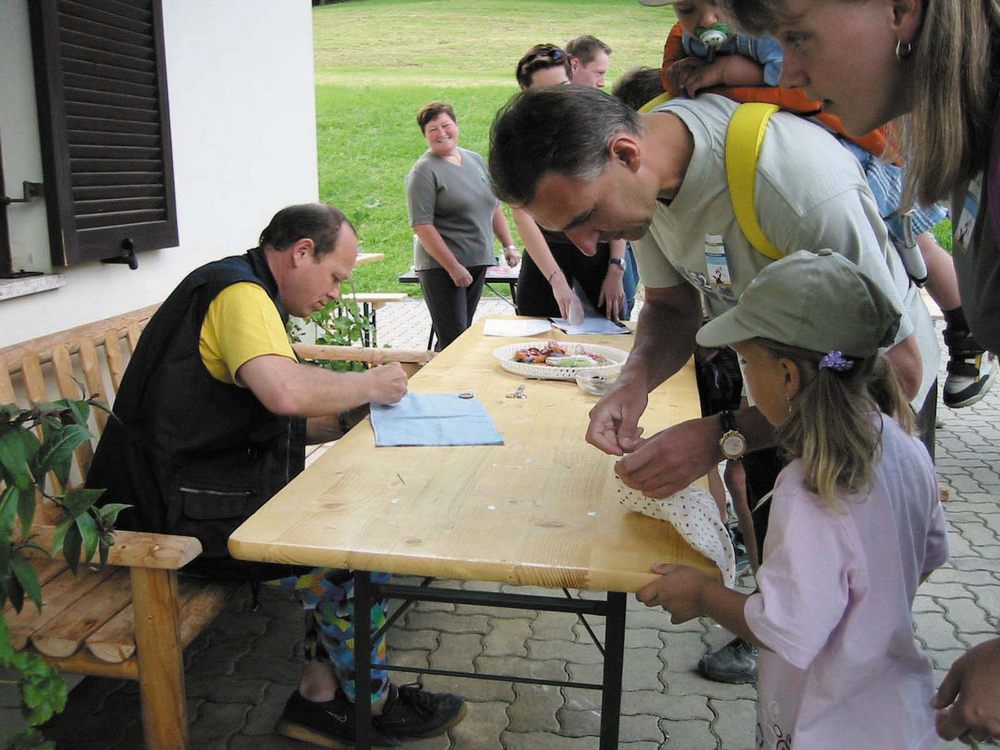 sais2001_02_174.jpg