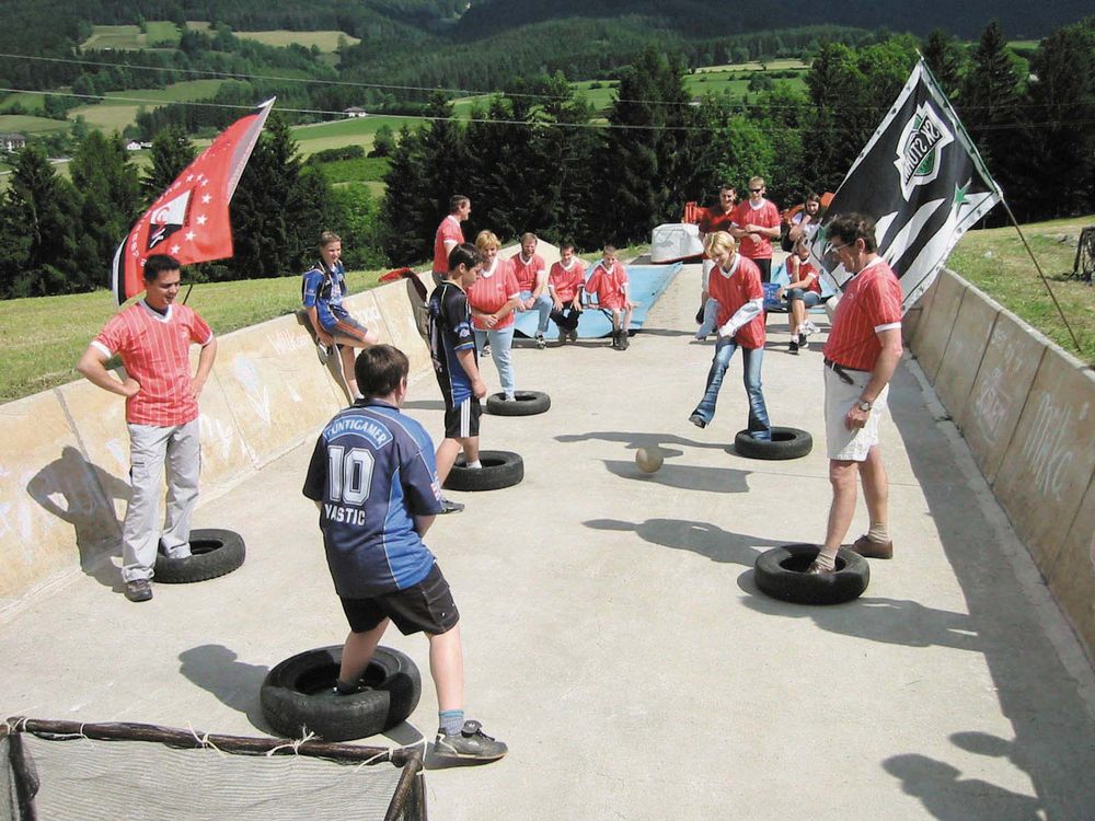 sais2001_02_28.jpg