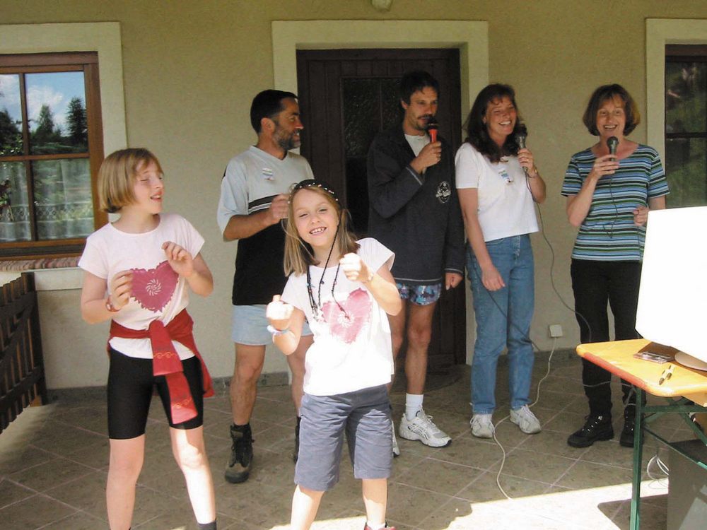 sais2001_02_84.jpg