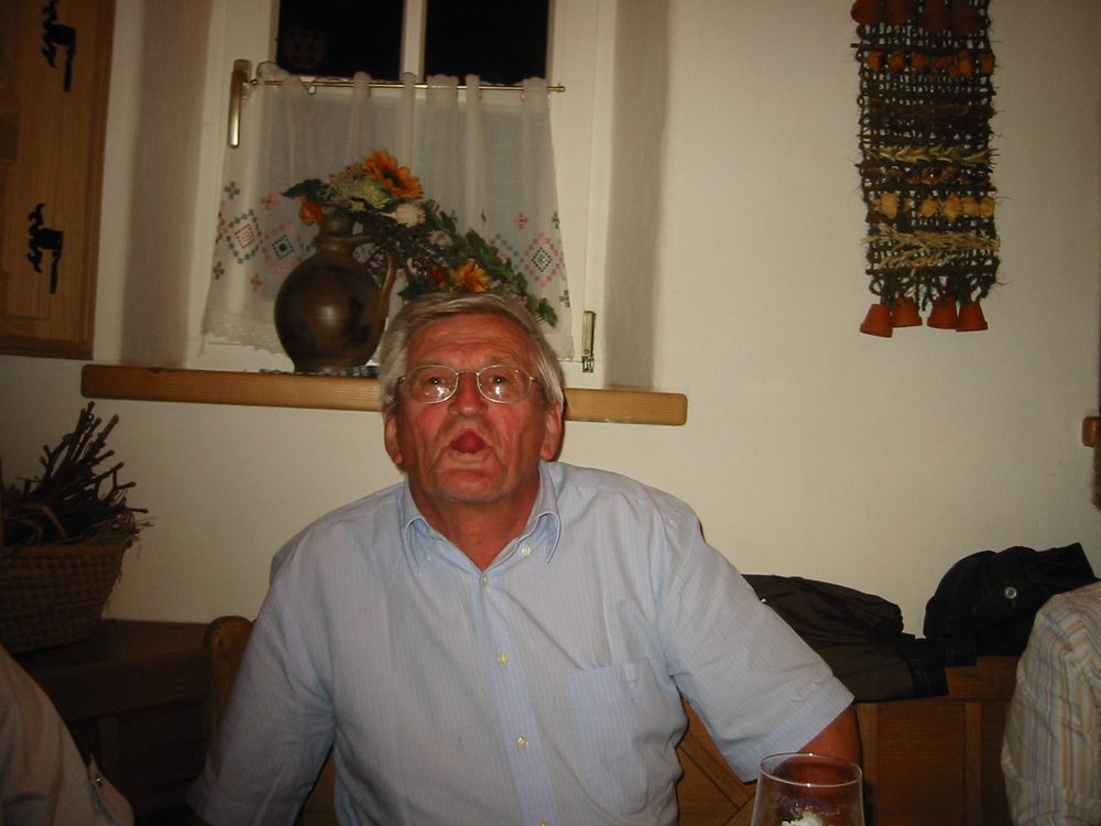 sais2002_03_514.jpg