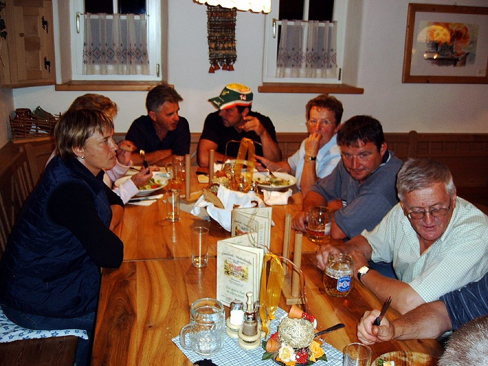 sais2003_04_216.jpg