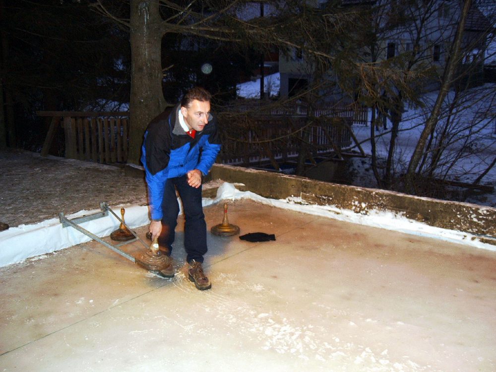 sais2003_04_468.jpg
