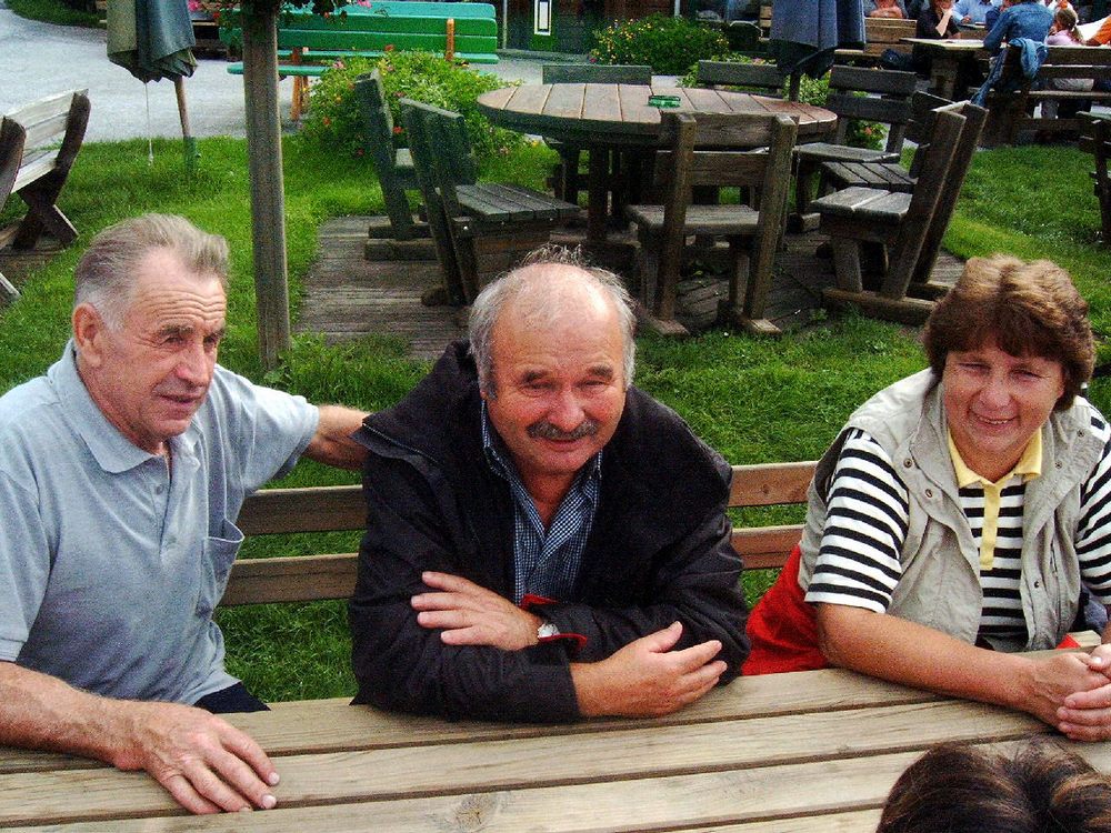 sais2004_05_856.jpg