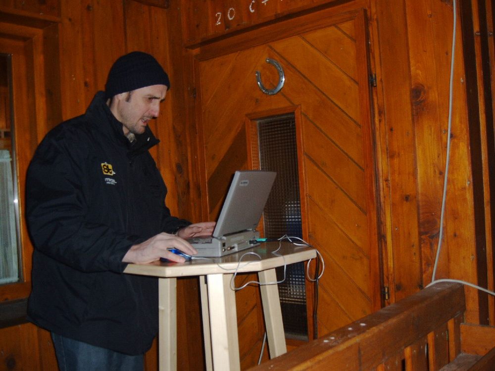 sais2005_06_482.jpg