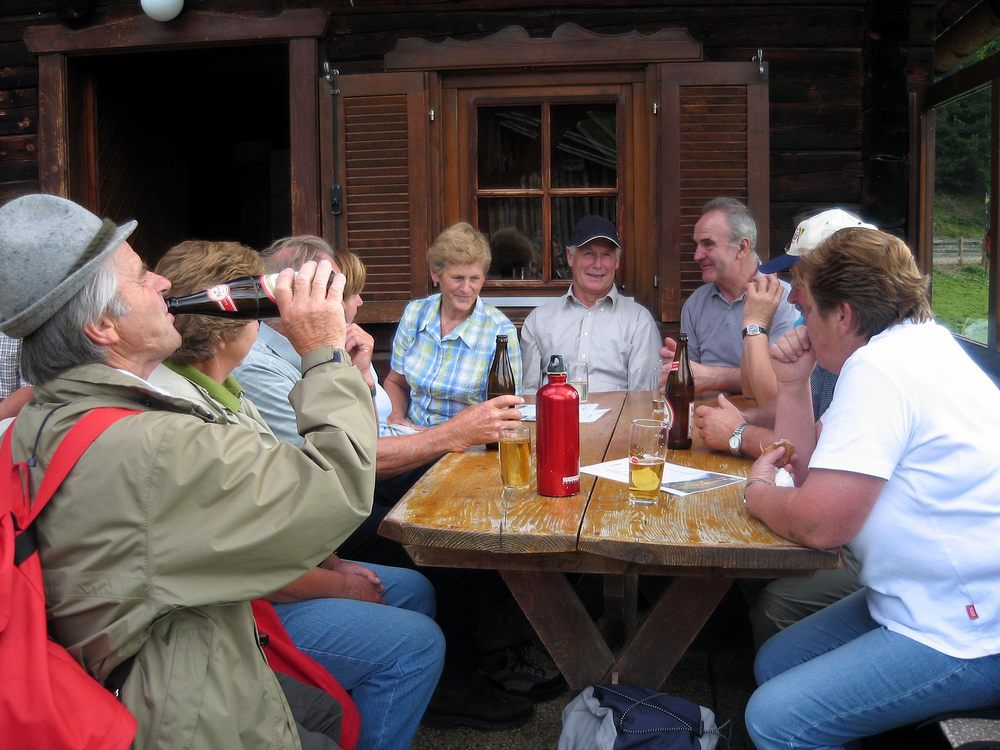 sais2005_06_586.jpg