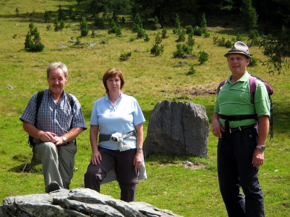 sais2005_06_604.jpg