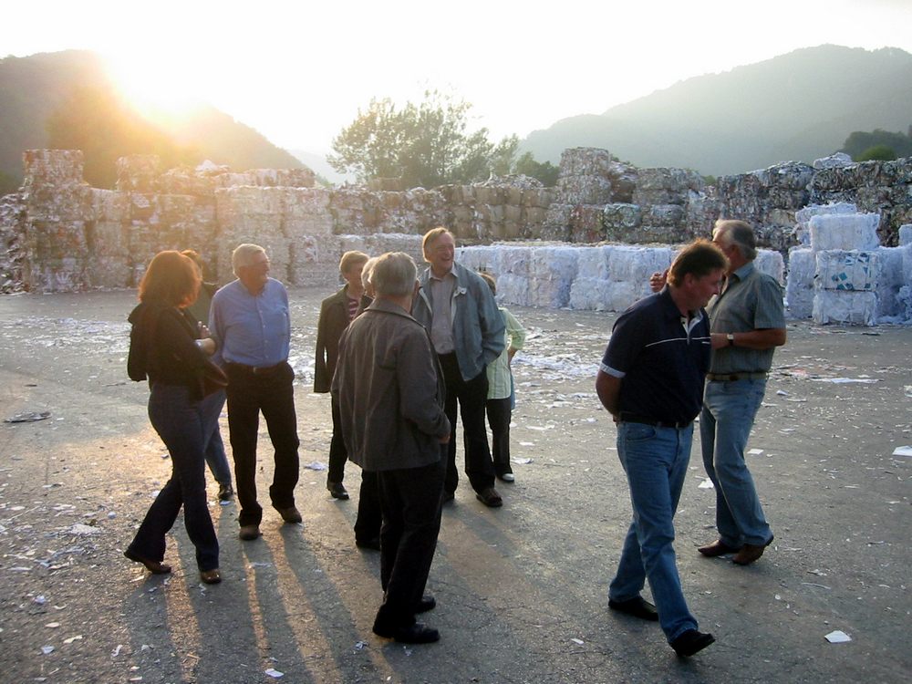 sais2005_06_820.jpg
