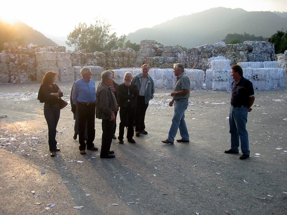 sais2005_06_824.jpg