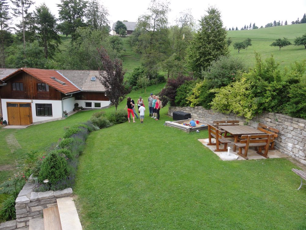 sais2012_13_500.jpg
