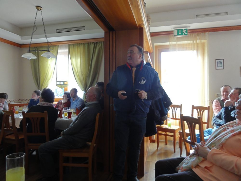 sais2015_16_320.jpg